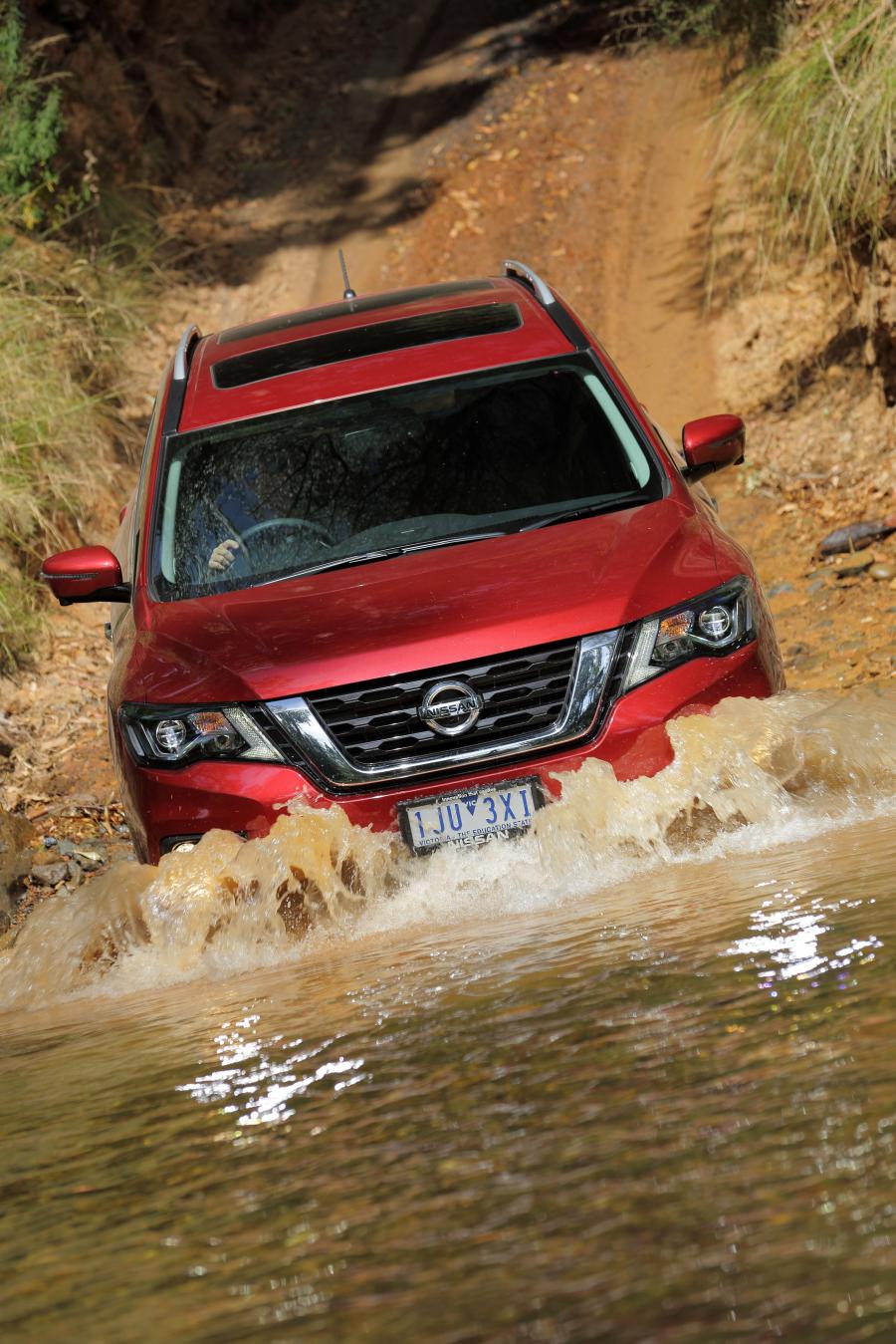  Nissan Pathfinder 2017 года  (AU) (фото 13 из 17)